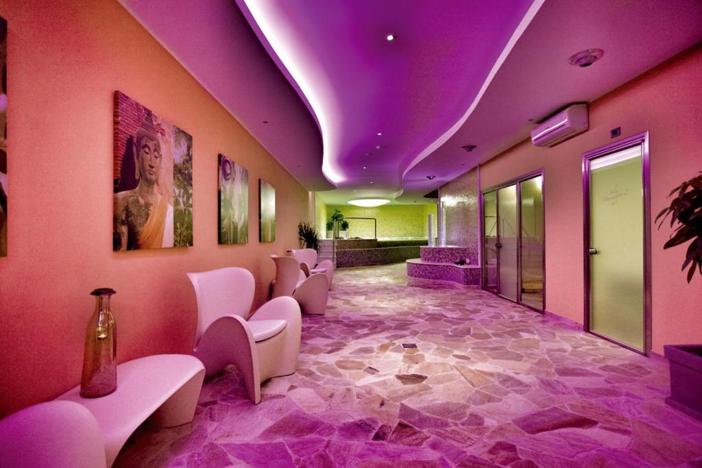 Lu' Hotel Carbonia Esterno foto