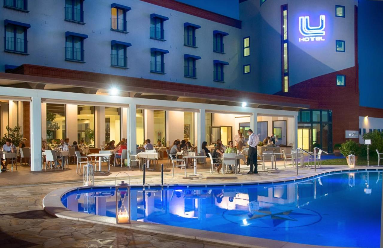 Lu' Hotel Carbonia Esterno foto