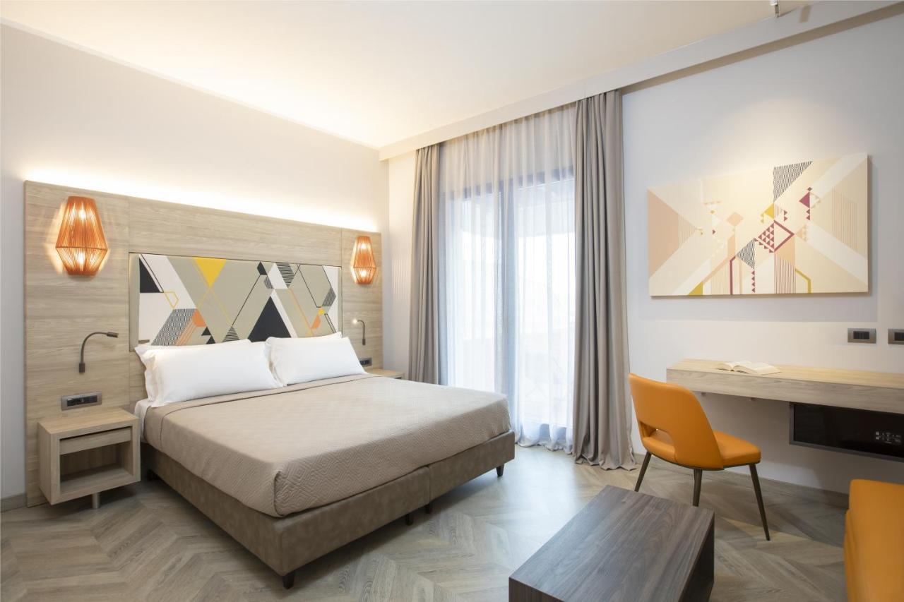 Lu' Hotel Carbonia Esterno foto